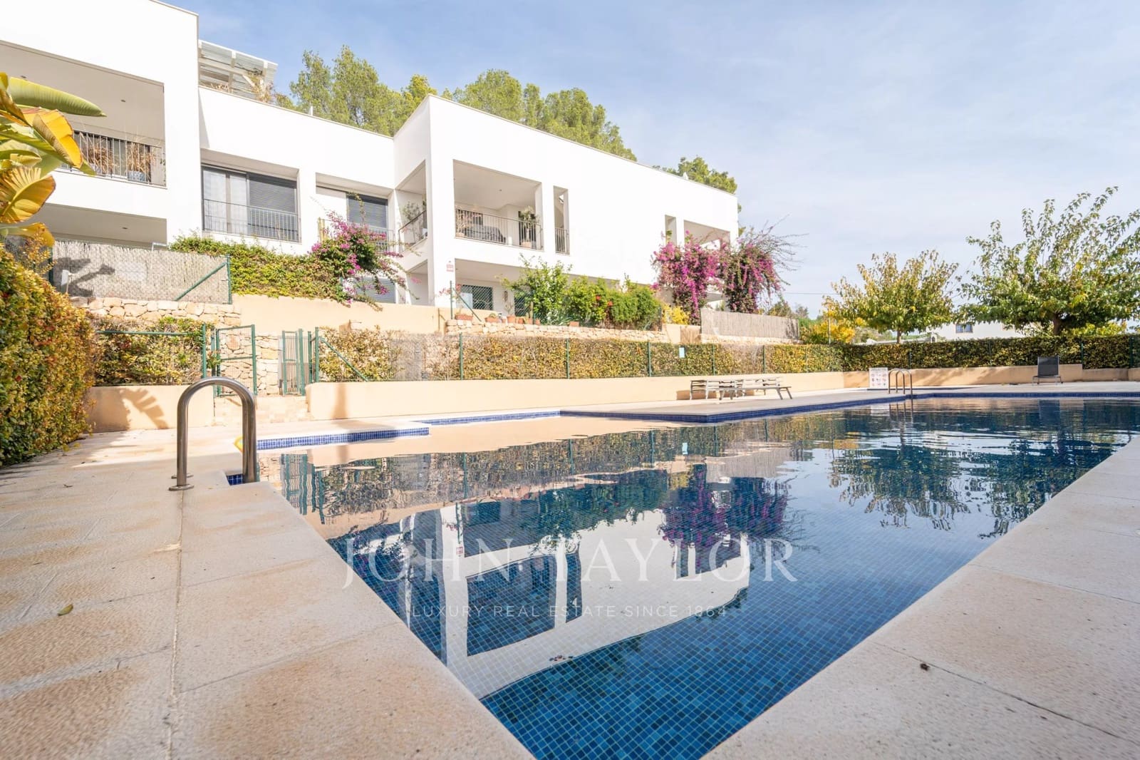 3 bedroom Apartment for sale in Santa Eulalia / Santa Eularia - € 1,090,000 (Ref: 9493943)