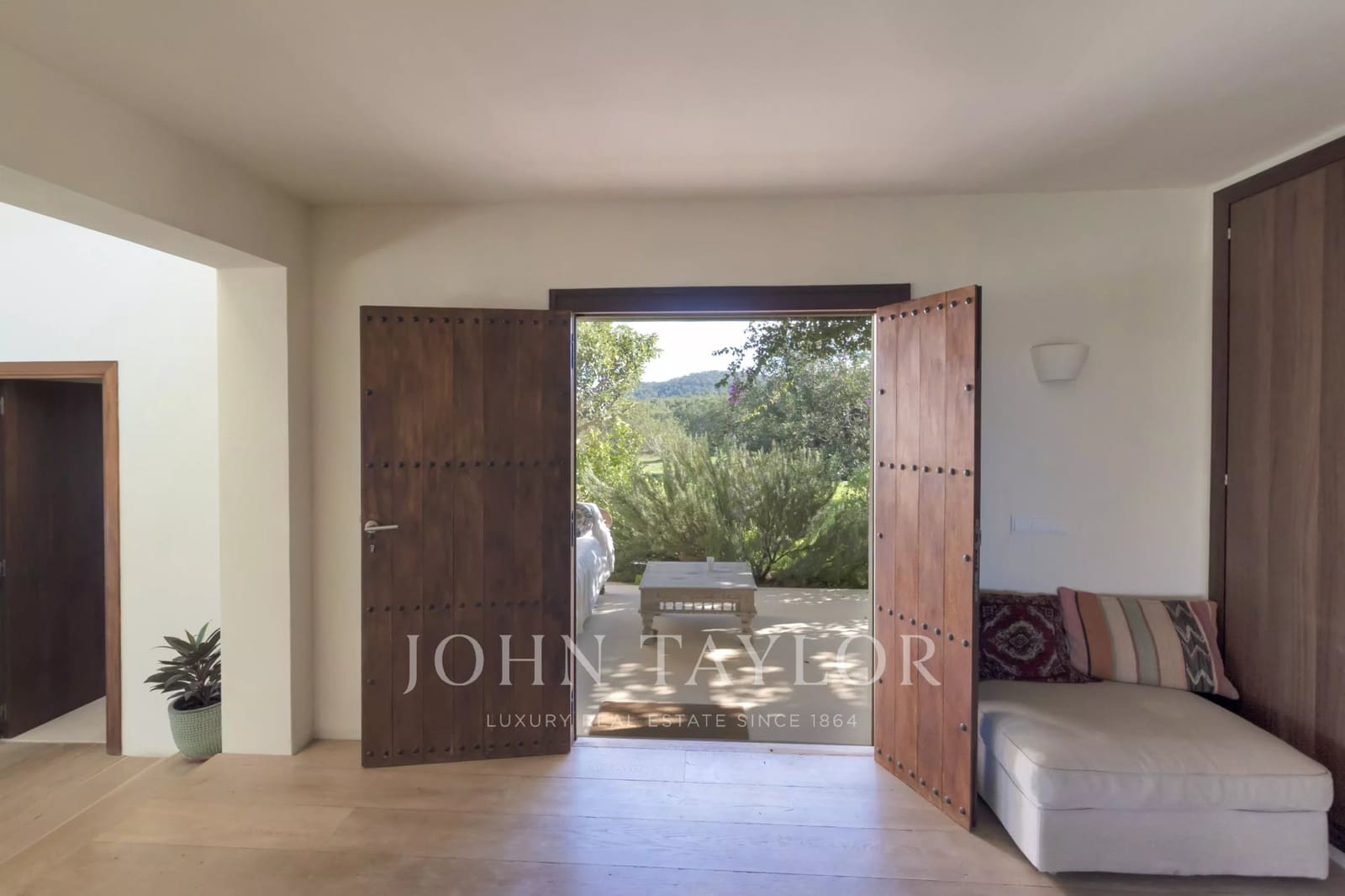 6 soveværelse Villa til salg i Sant Carles de Peralta med swimmingpool - € 5.850.000 (Ref: 9525810)