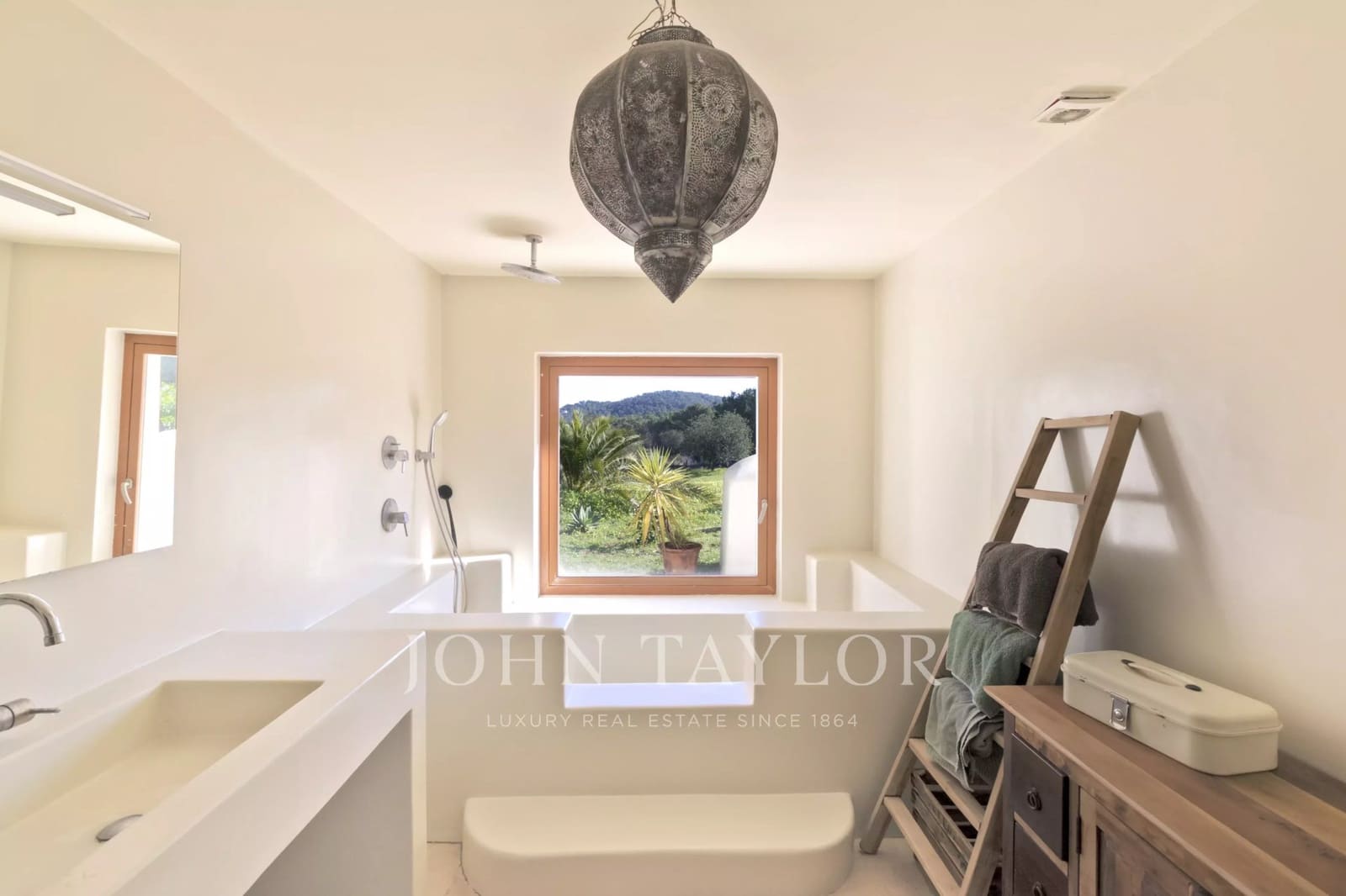 6 soveværelse Villa til salg i Sant Carles de Peralta med swimmingpool - € 5.850.000 (Ref: 9525810)