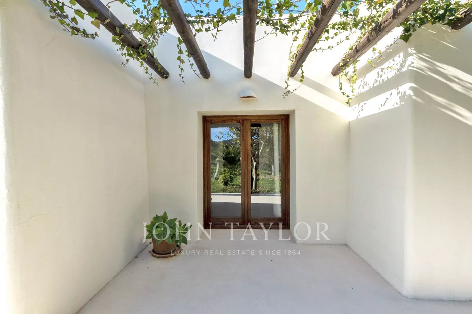 6 soveværelse Villa til salg i Sant Carles de Peralta med swimmingpool - € 5.850.000 (Ref: 9525810)