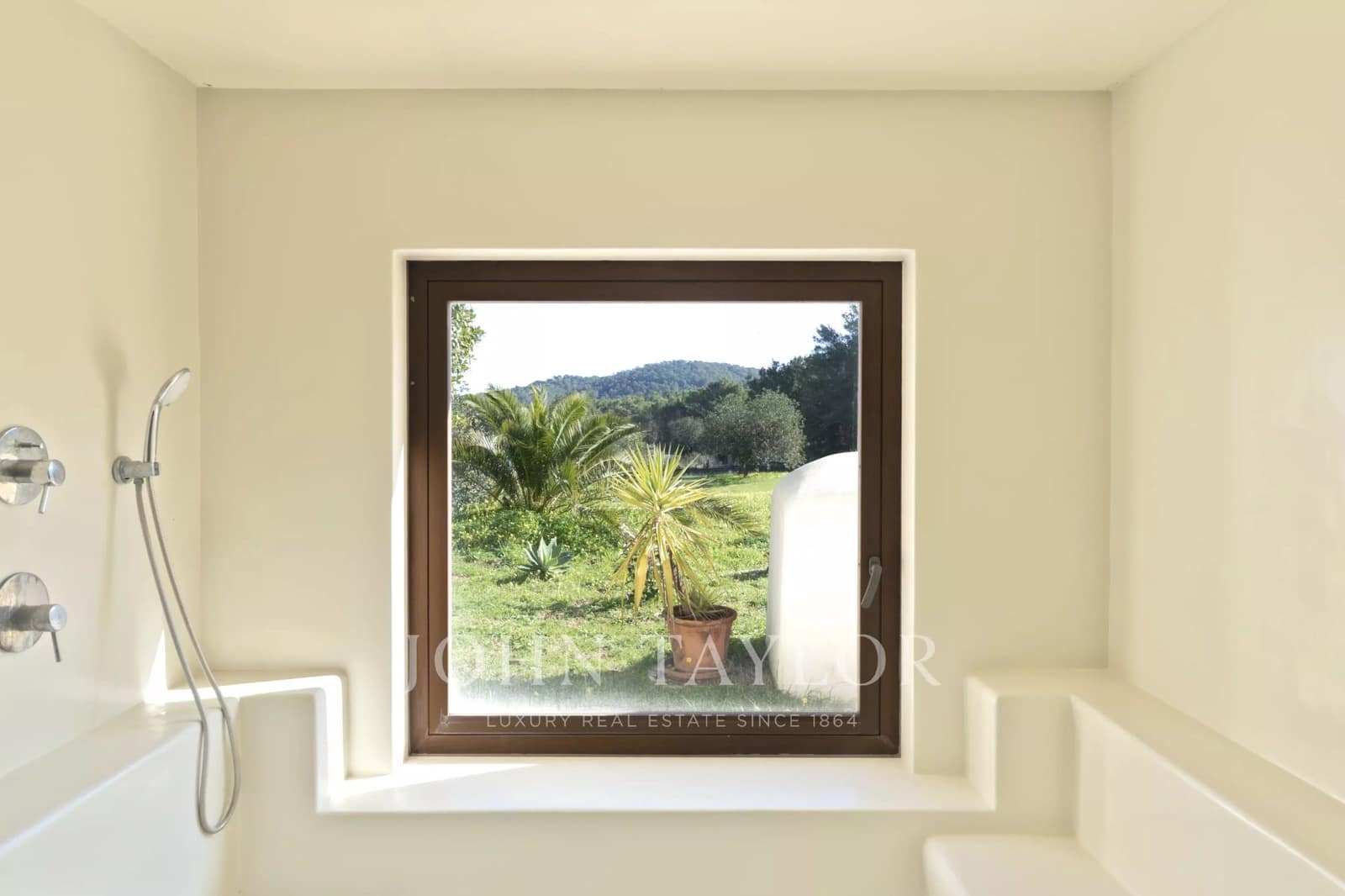 6 soveværelse Villa til salg i Sant Carles de Peralta med swimmingpool - € 5.850.000 (Ref: 9525810)