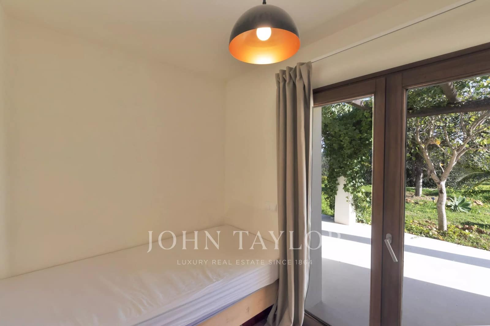 6 soveværelse Villa til salg i Sant Carles de Peralta med swimmingpool - € 5.850.000 (Ref: 9525810)