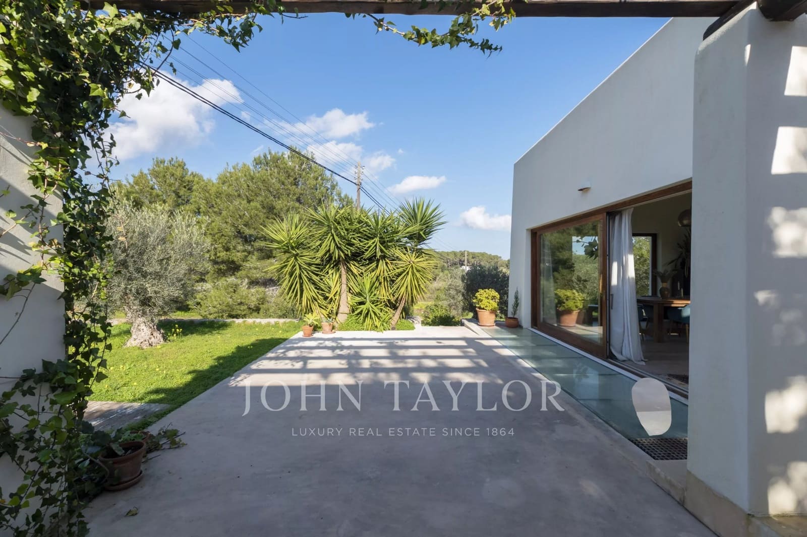 6 soveværelse Villa til salg i Sant Carles de Peralta med swimmingpool - € 5.850.000 (Ref: 9525810)