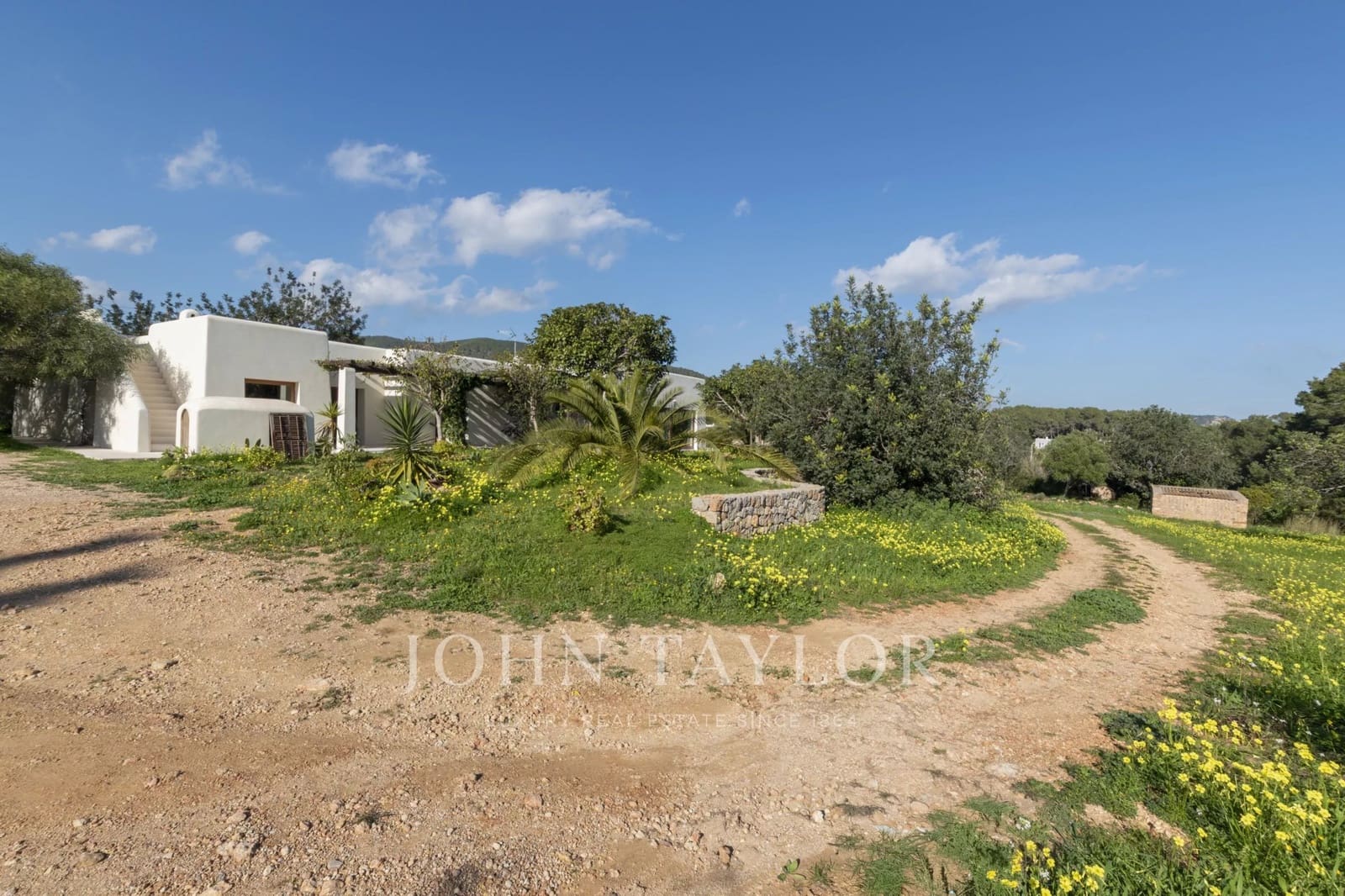 6 soveværelse Villa til salg i Sant Carles de Peralta med swimmingpool - € 5.850.000 (Ref: 9525810)