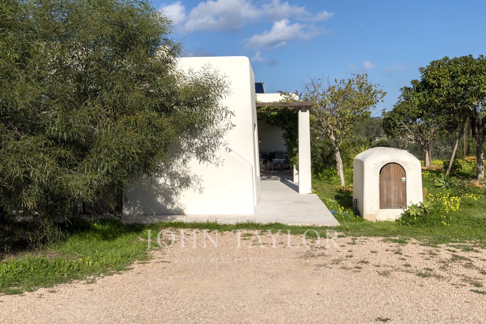 6 soveværelse Villa til salg i Sant Carles de Peralta med swimmingpool - € 5.850.000 (Ref: 9525810)