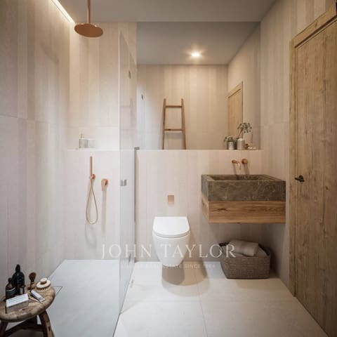 Apartment zu verkaufen in Sant Antoni de Portmany mit Pool - 650.000 € (Ref: 9554277)