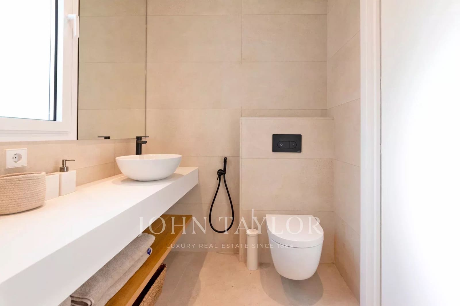 4 soverom Leilighet til salgs i Cala Llenya med svømmebasseng garasje - € 1 990 000 (Ref: 9564095)