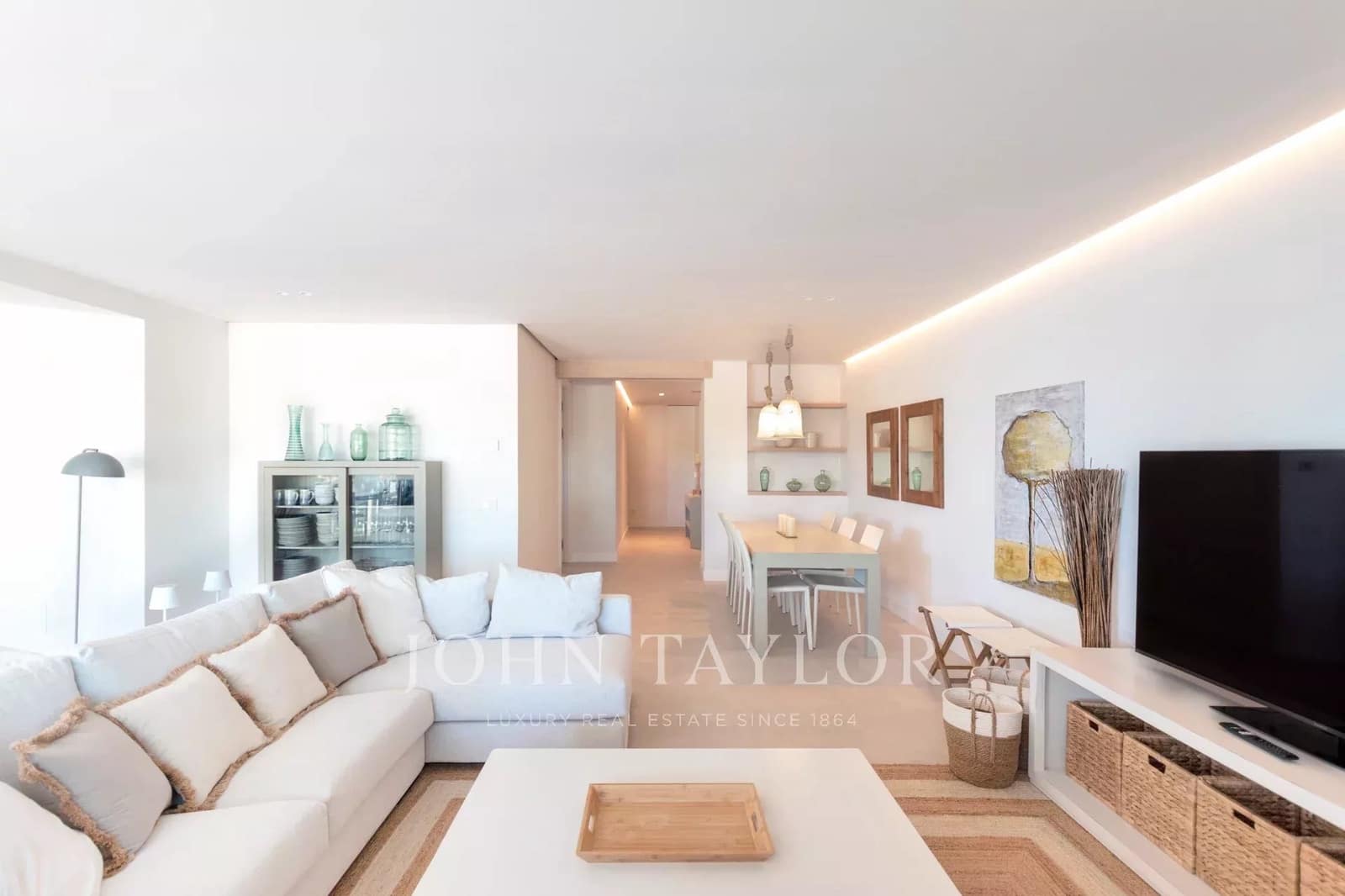 4 soverom Leilighet til salgs i Cala Llenya med svømmebasseng garasje - € 1 990 000 (Ref: 9564095)