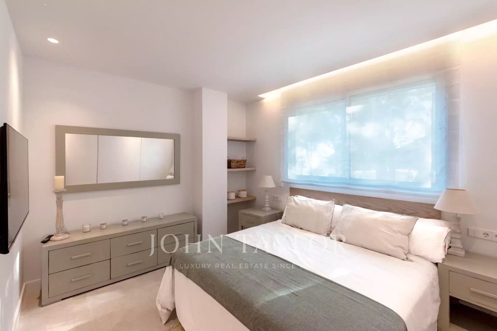 4 soverom Leilighet til salgs i Cala Llenya med svømmebasseng garasje - € 1 990 000 (Ref: 9564095)