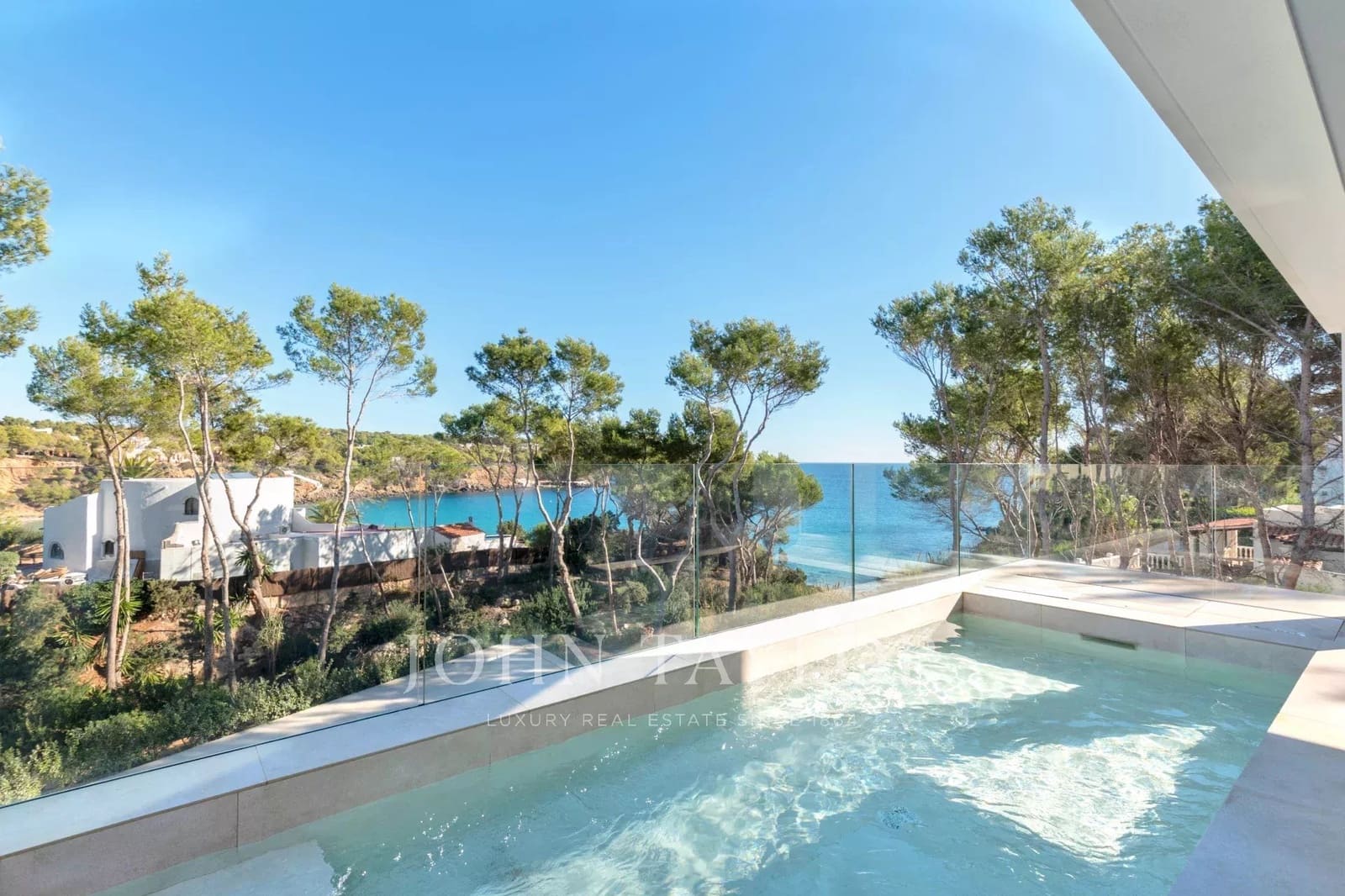 4 soverom Leilighet til salgs i Cala Llenya med svømmebasseng garasje - € 1 990 000 (Ref: 9564095)