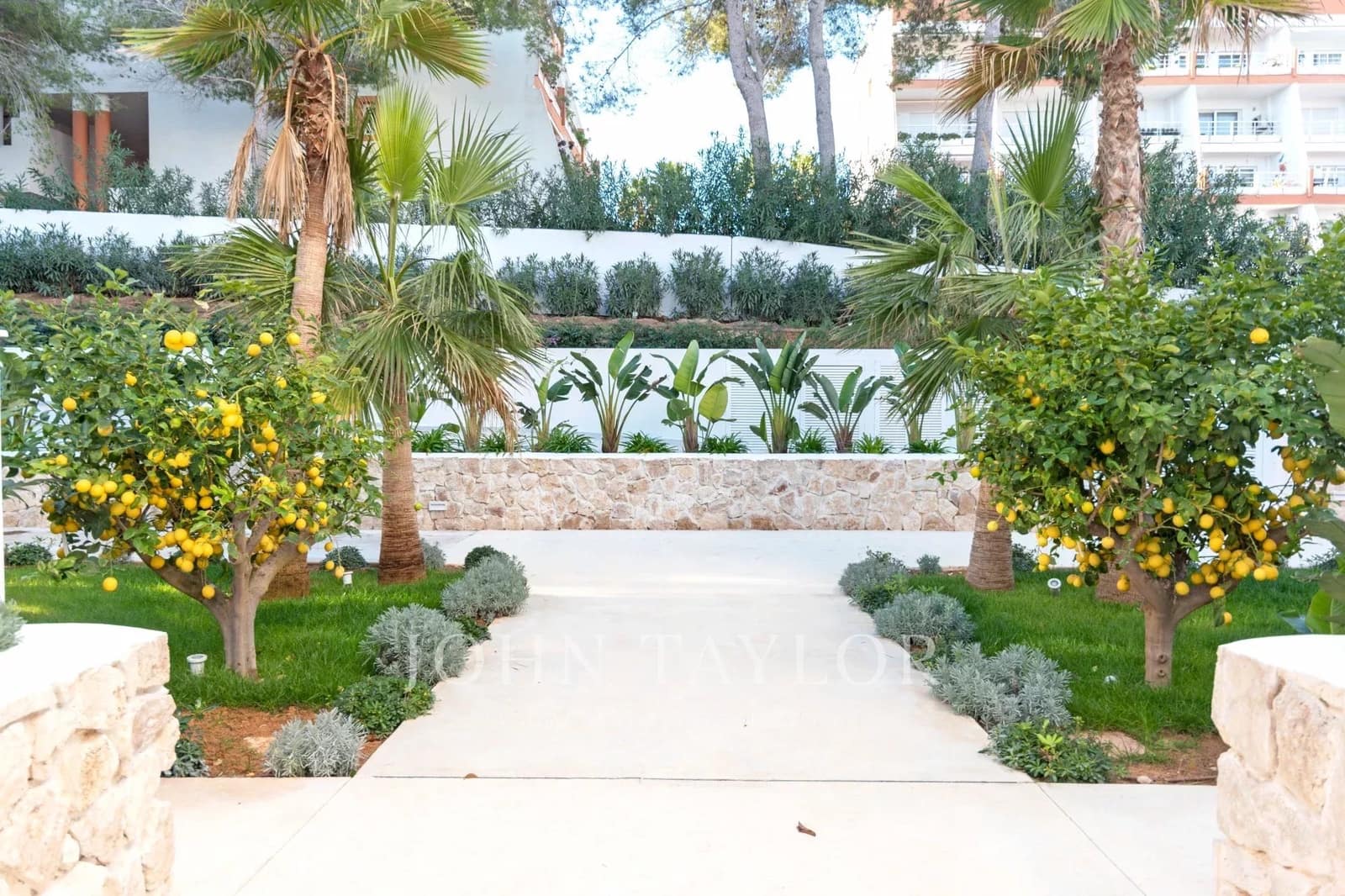 4 soverom Leilighet til salgs i Cala Llenya med svømmebasseng garasje - € 1 990 000 (Ref: 9564095)