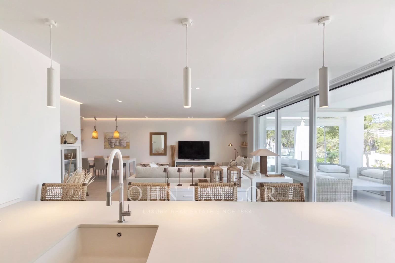 4 soverom Leilighet til salgs i Cala Llenya med svømmebasseng garasje - € 2 495 000 (Ref: 9564096)