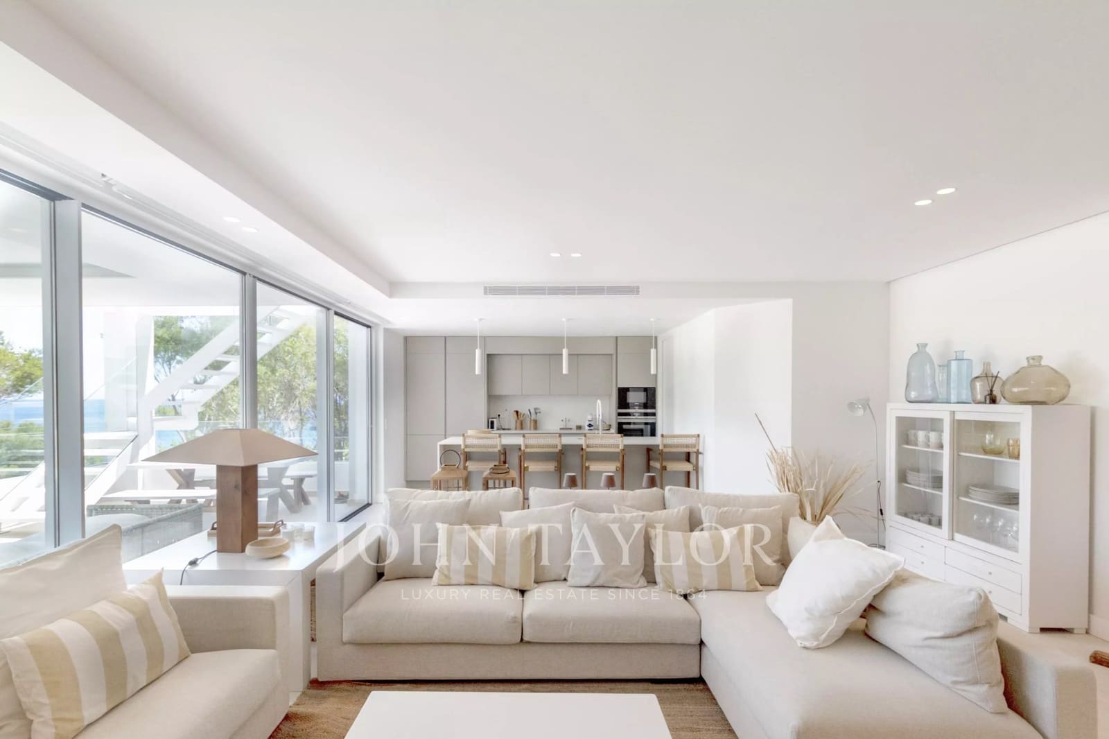 4 soverom Leilighet til salgs i Cala Llenya med svømmebasseng garasje - € 2 495 000 (Ref: 9564096)