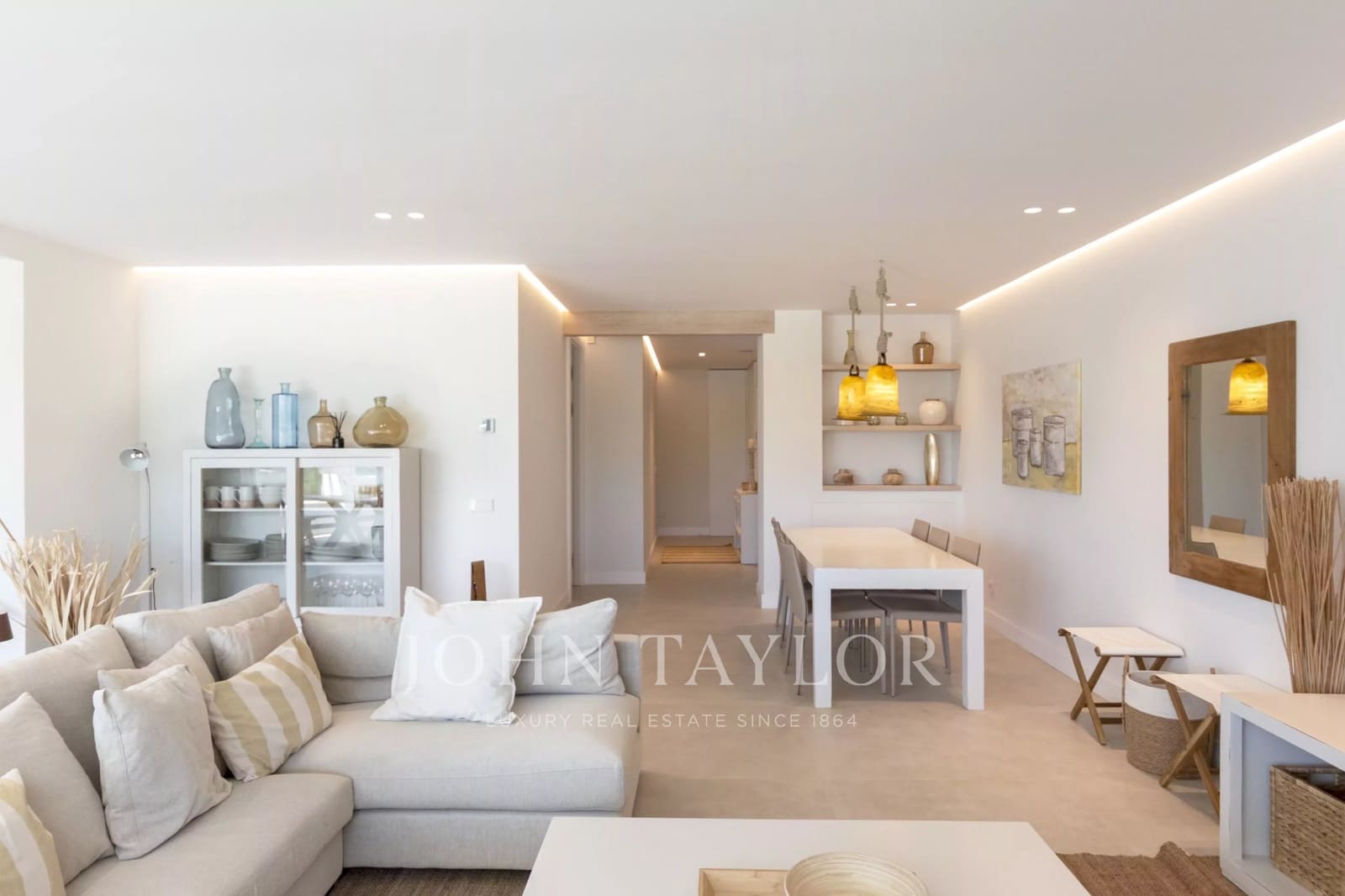 4 soverom Leilighet til salgs i Cala Llenya med svømmebasseng garasje - € 2 495 000 (Ref: 9564096)