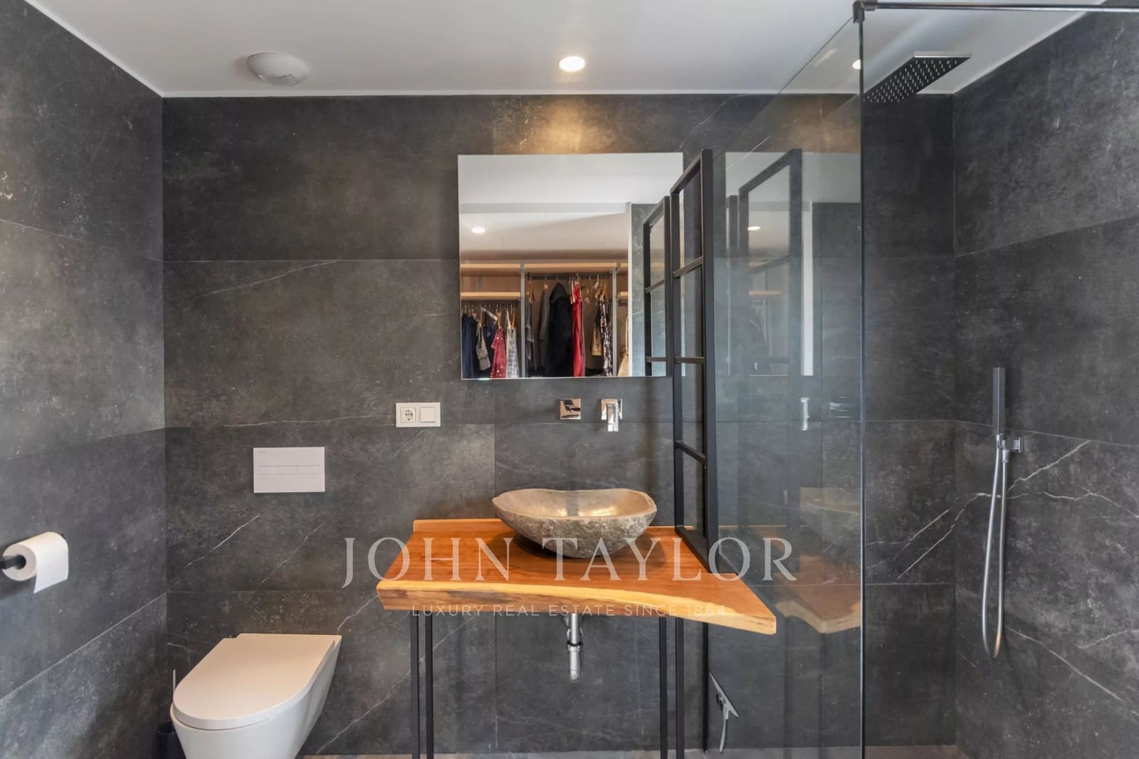 Apartamento de 3 habitaciones en Santa Eulalia / Santa Eularia en venta con piscina garaje - 3.380.000 € (Ref: 9570245)