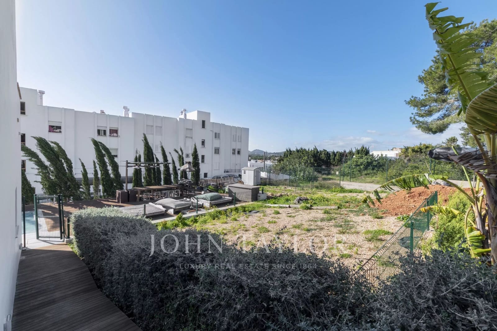 Apartamento de 3 habitaciones en Santa Eulalia / Santa Eularia en venta con piscina garaje - 3.380.000 € (Ref: 9570245)