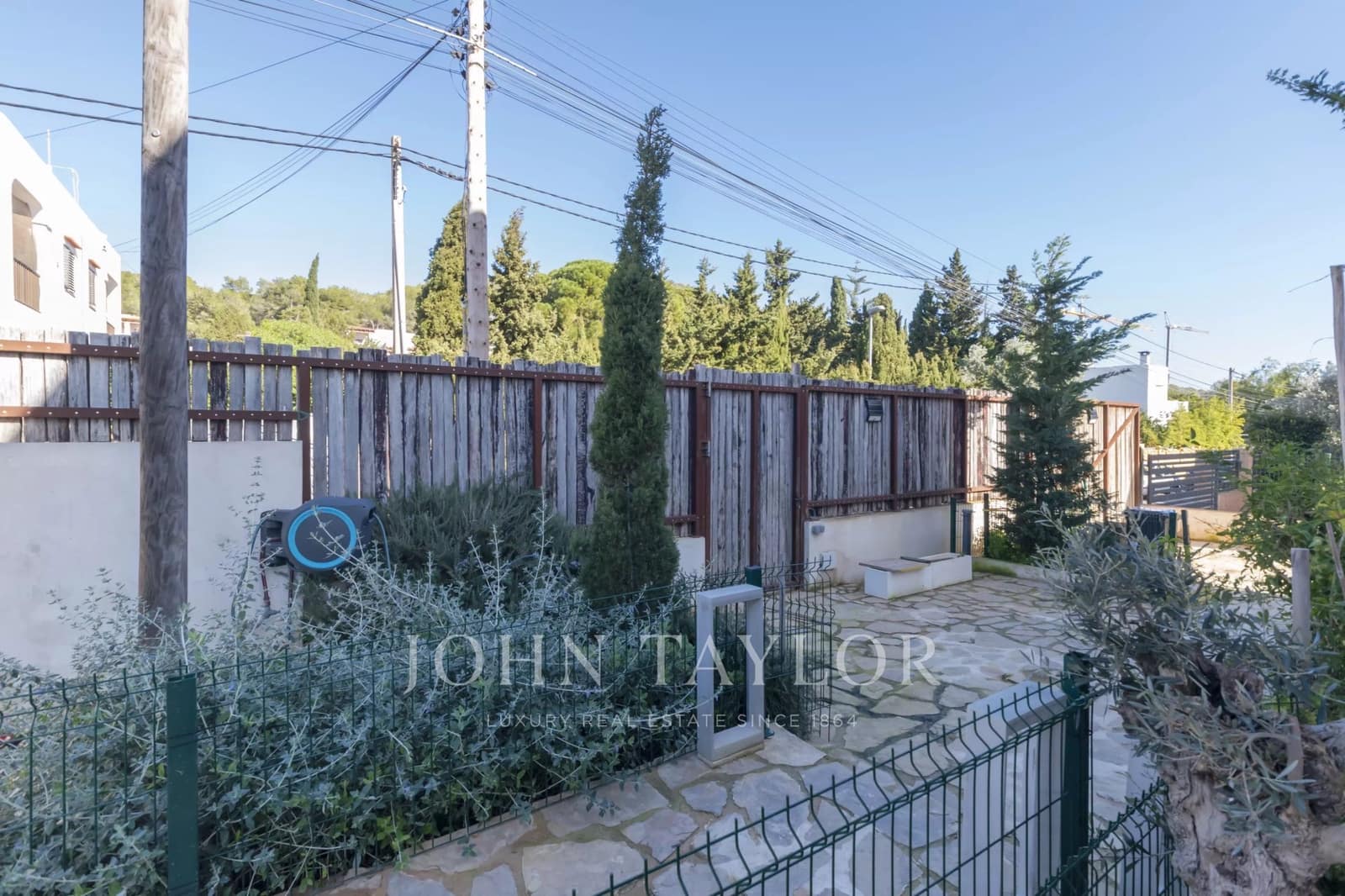 Apartamento de 3 habitaciones en Santa Eulalia / Santa Eularia en venta con piscina garaje - 3.380.000 € (Ref: 9570245)