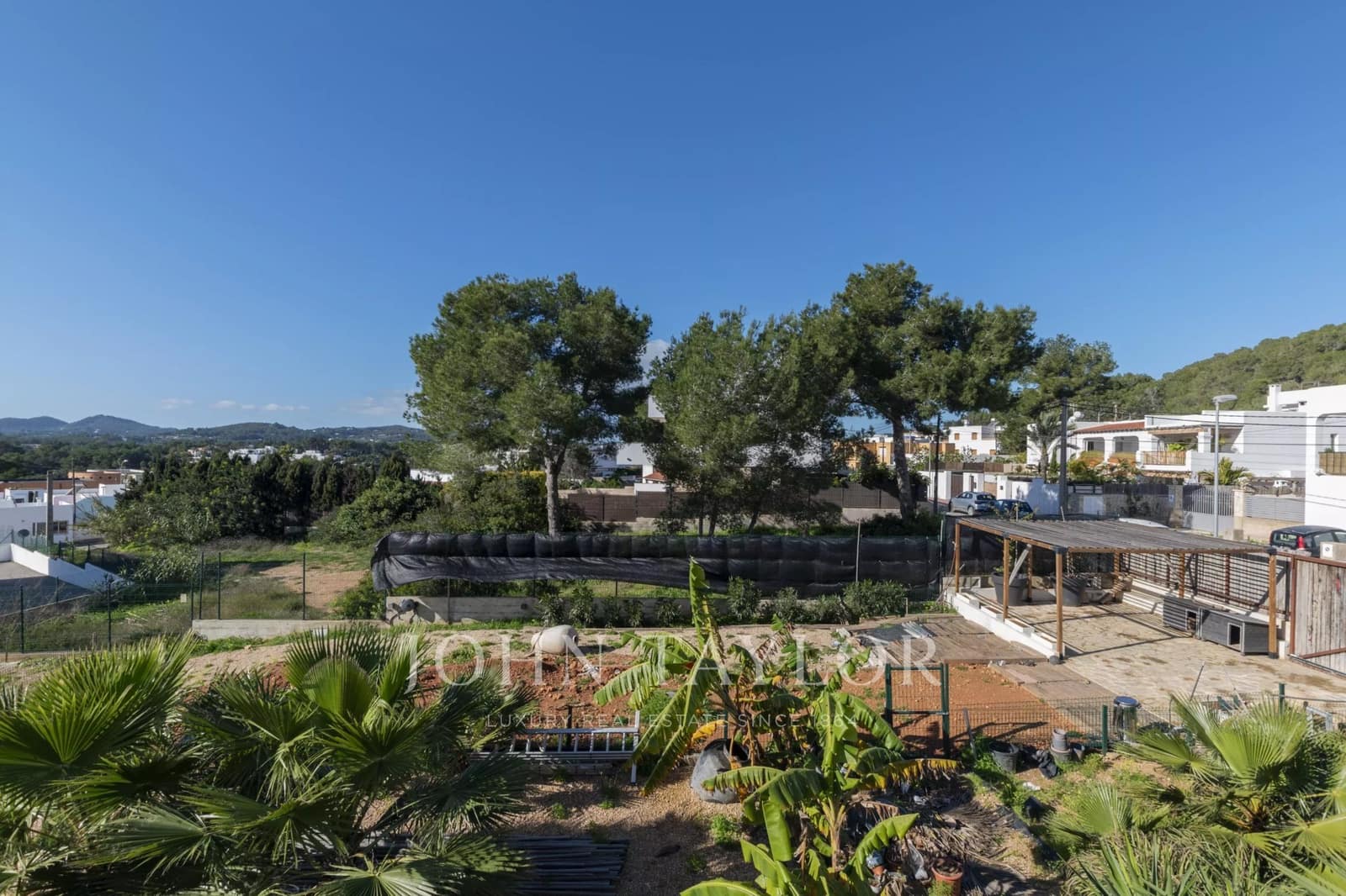 Apartamento de 3 habitaciones en Santa Eulalia / Santa Eularia en venta con piscina garaje - 3.380.000 € (Ref: 9570245)