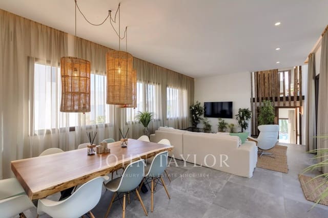 Apartamento de 3 habitaciones en Santa Eulalia / Santa Eularia en venta con piscina garaje - 3.380.000 € (Ref: 9570245)