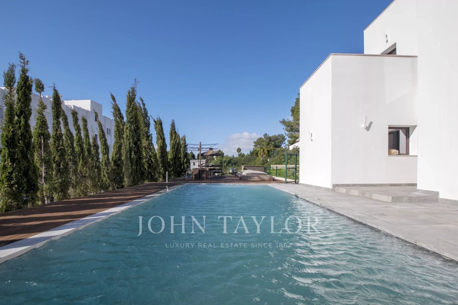 Apartamento de 3 habitaciones en Santa Eulalia / Santa Eularia en venta con piscina garaje - 3.380.000 € (Ref: 9570245)