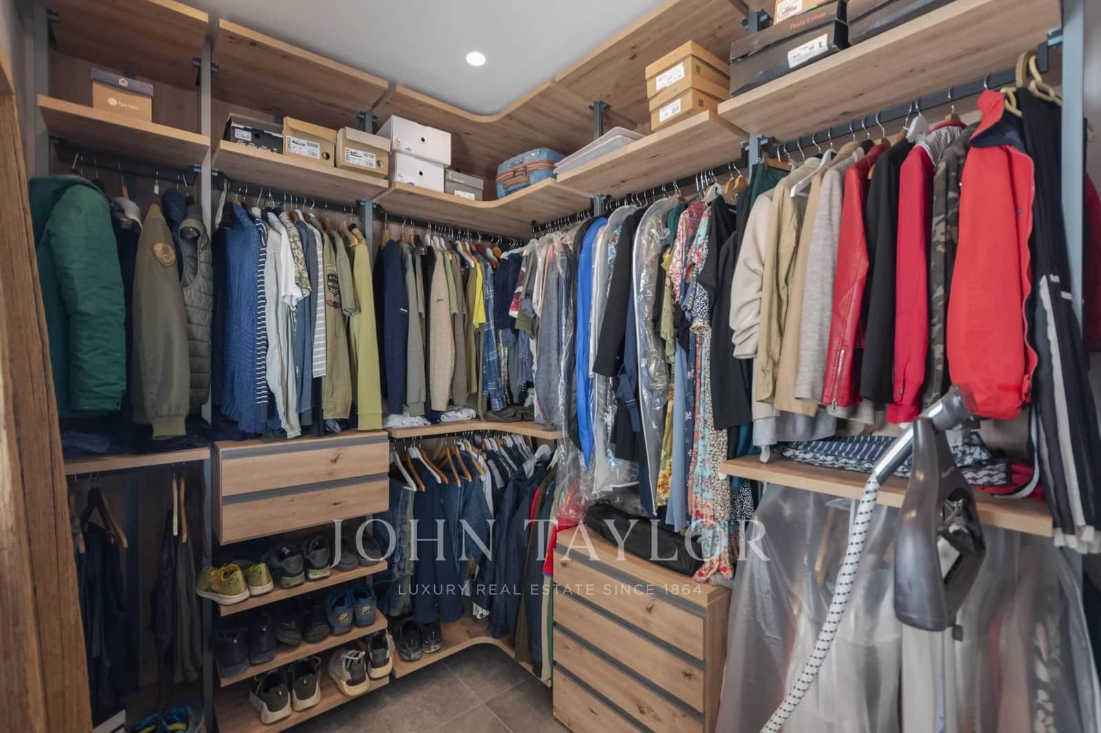 Apartamento de 3 habitaciones en Santa Eulalia / Santa Eularia en venta con piscina garaje - 3.380.000 € (Ref: 9570245)