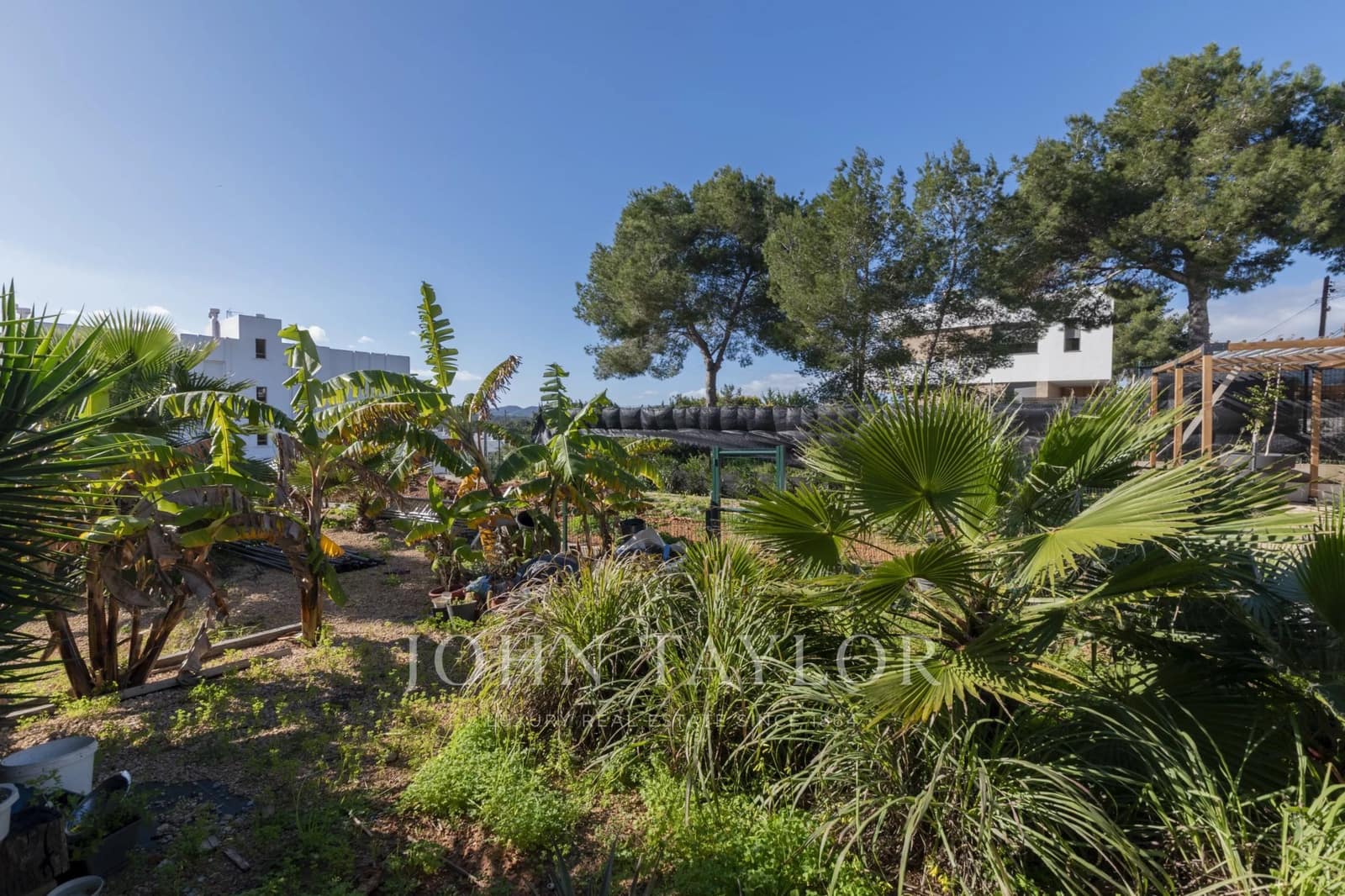 Apartamento de 3 habitaciones en Santa Eulalia / Santa Eularia en venta con piscina garaje - 3.380.000 € (Ref: 9570245)