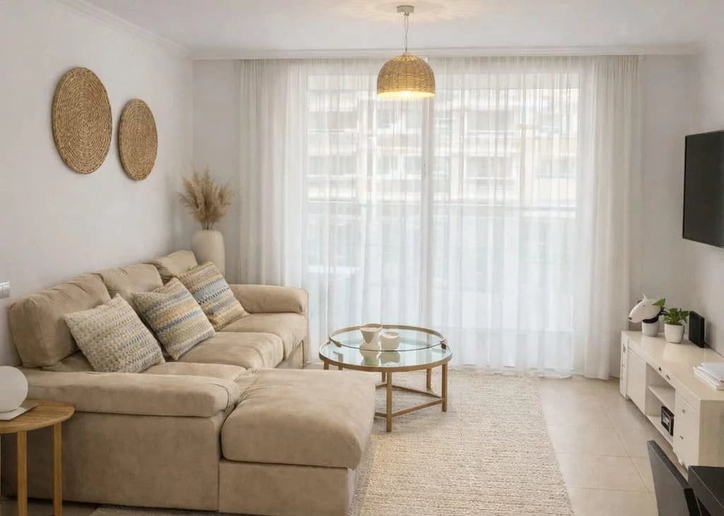 Apartamento de 2 habitaciones en Ibiza / Eivissa ciudad en venta con piscina - 579.000 € (Ref: 9573445)