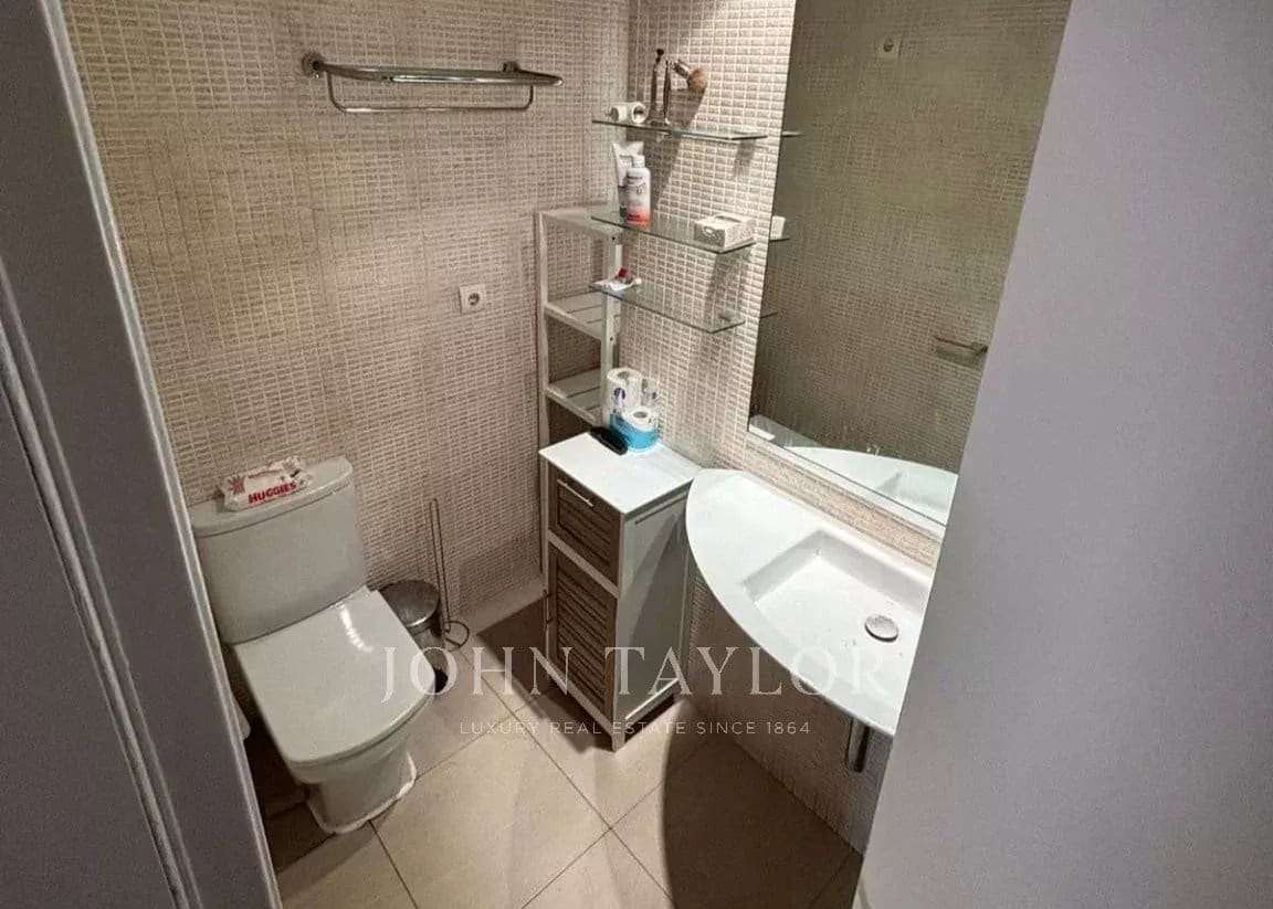 Apartamento de 2 habitaciones en Ibiza / Eivissa ciudad en venta con piscina - 579.000 € (Ref: 9573445)