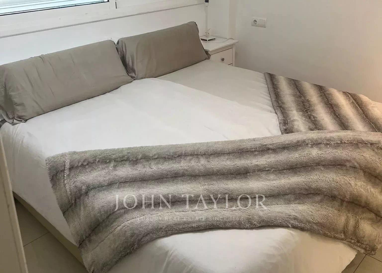 Apartamento de 2 habitaciones en Ibiza / Eivissa ciudad en venta con piscina - 579.000 € (Ref: 9573445)