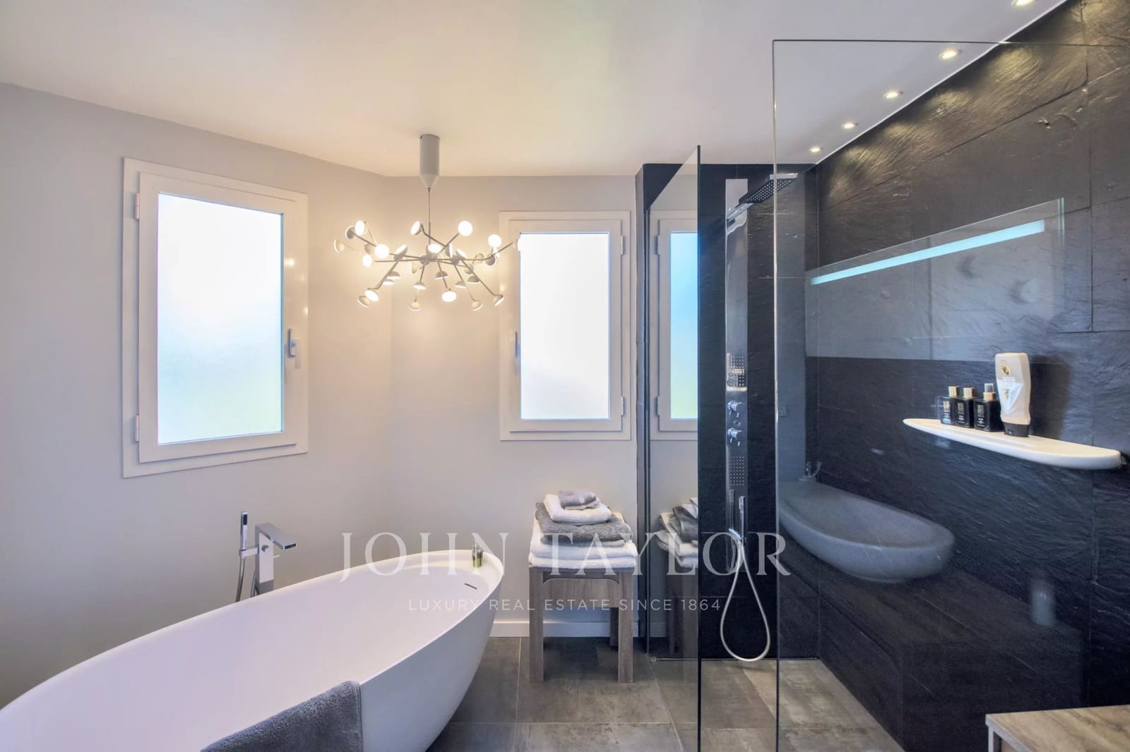 3 quarto Apartamento para venda em Santa Eulalia / Santa Eularia com piscina - 849 500 € (Ref: 9969090)