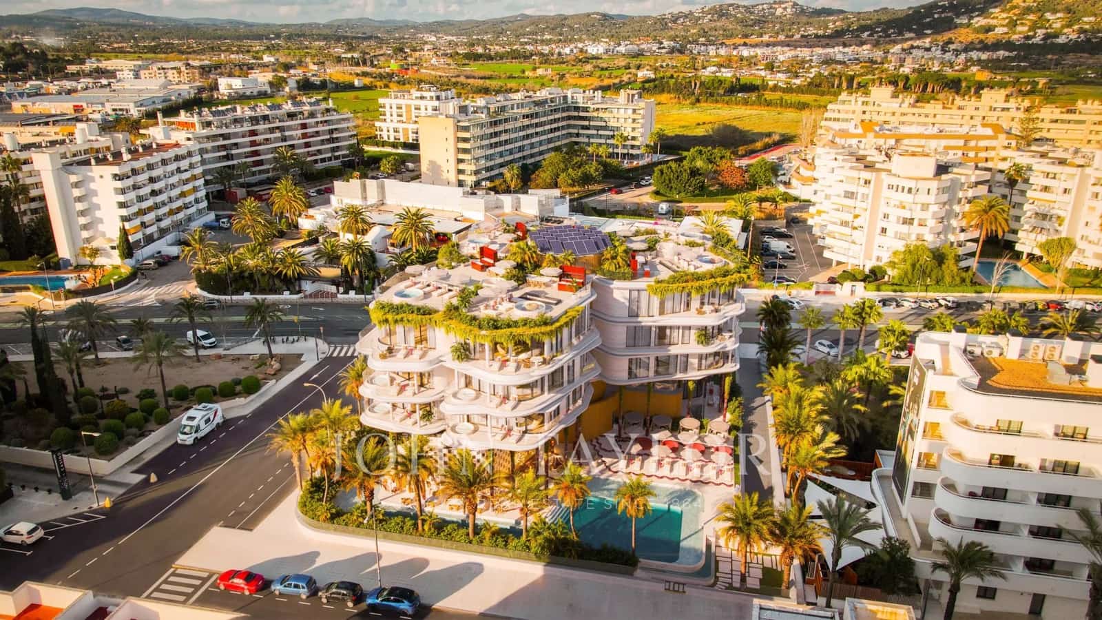 Apartment for sale in Ibiza / Eivissa town with pool - € 1,498,094 (Ref: 9969091)