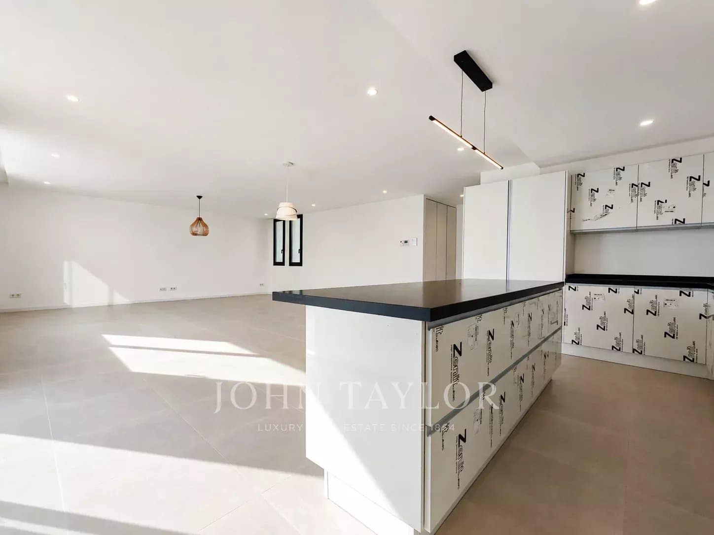 4 slaapkamer Villa te koop in Santa Eulalia / Santa Eularia met zwembad garage - € 2.350.000 (Ref: 9969092)