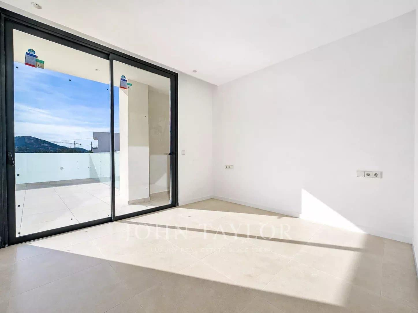4 slaapkamer Villa te koop in Santa Eulalia / Santa Eularia met zwembad garage - € 2.350.000 (Ref: 9969092)