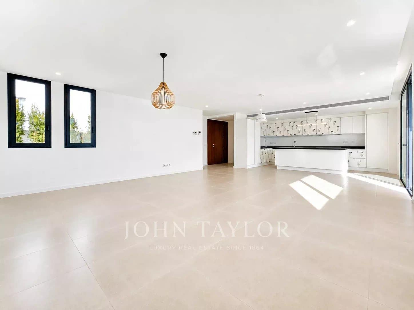 4 slaapkamer Villa te koop in Santa Eulalia / Santa Eularia met zwembad garage - € 2.350.000 (Ref: 9969092)
