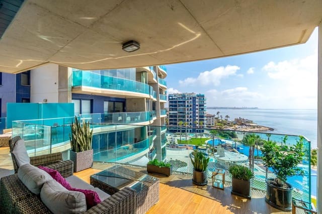 3 chambre Appartement à vendre à Punta Prima, Torrevieja avec piscine garage - 575 000 € (Ref: 9656642)