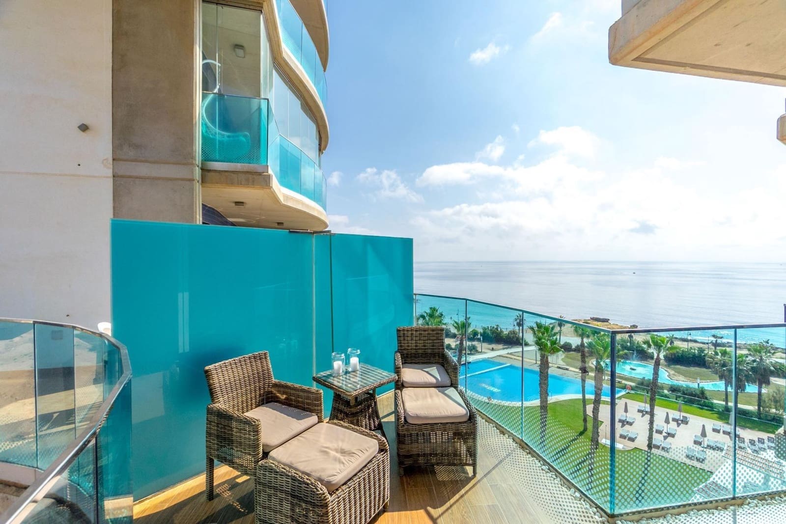 3 chambre Appartement à vendre à Punta Prima avec piscine garage - 575 000 € (Ref: 9656642)