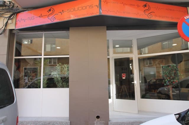 Local Comercial de 3 habitaciones en Las Piscinas Naturales, Torrevieja en venta - 180.000 € (Ref: 9656643)