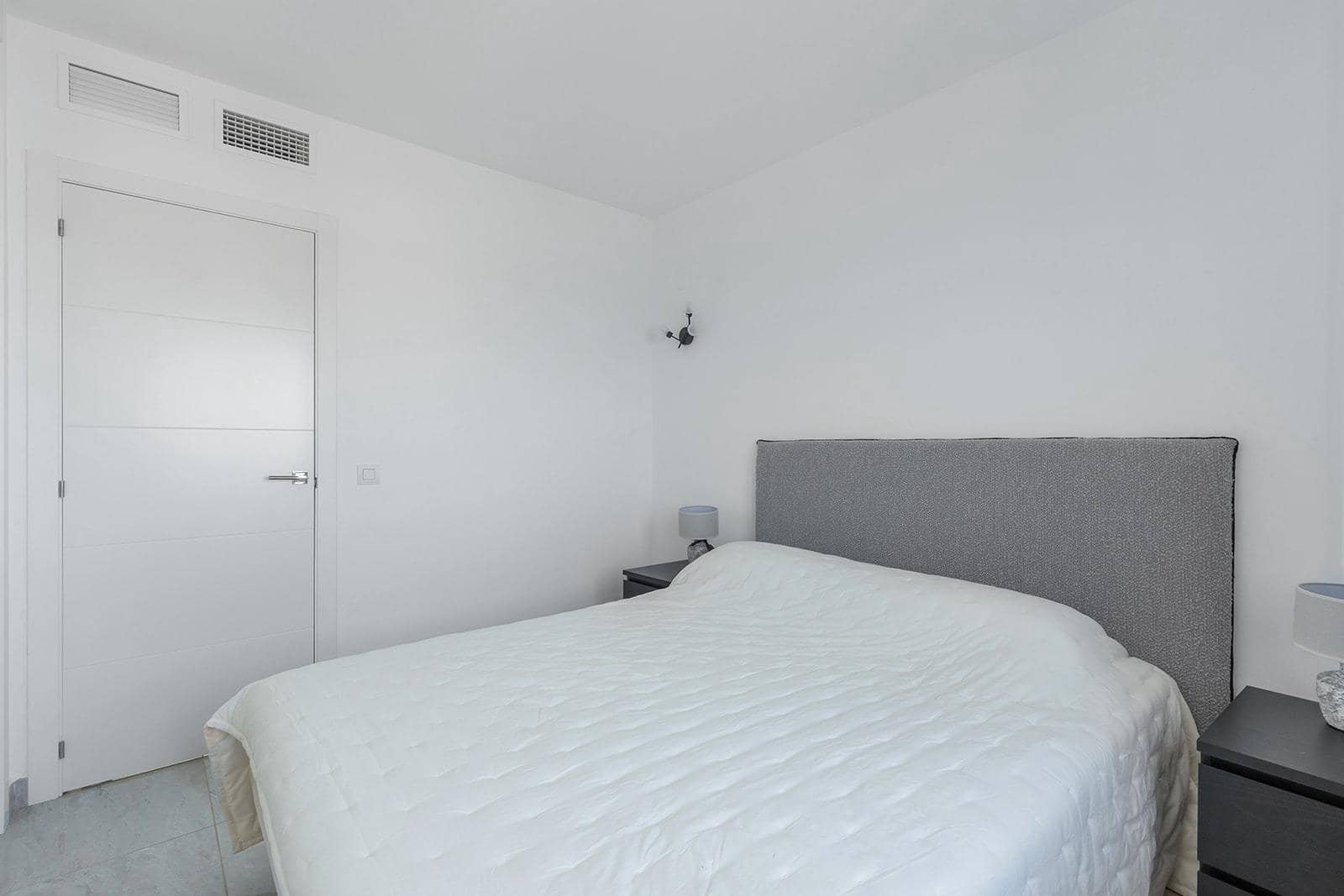 3 bedroom Penthouse for sale in Punta Prima with pool garage - € 765,000 (Ref: 9656645)