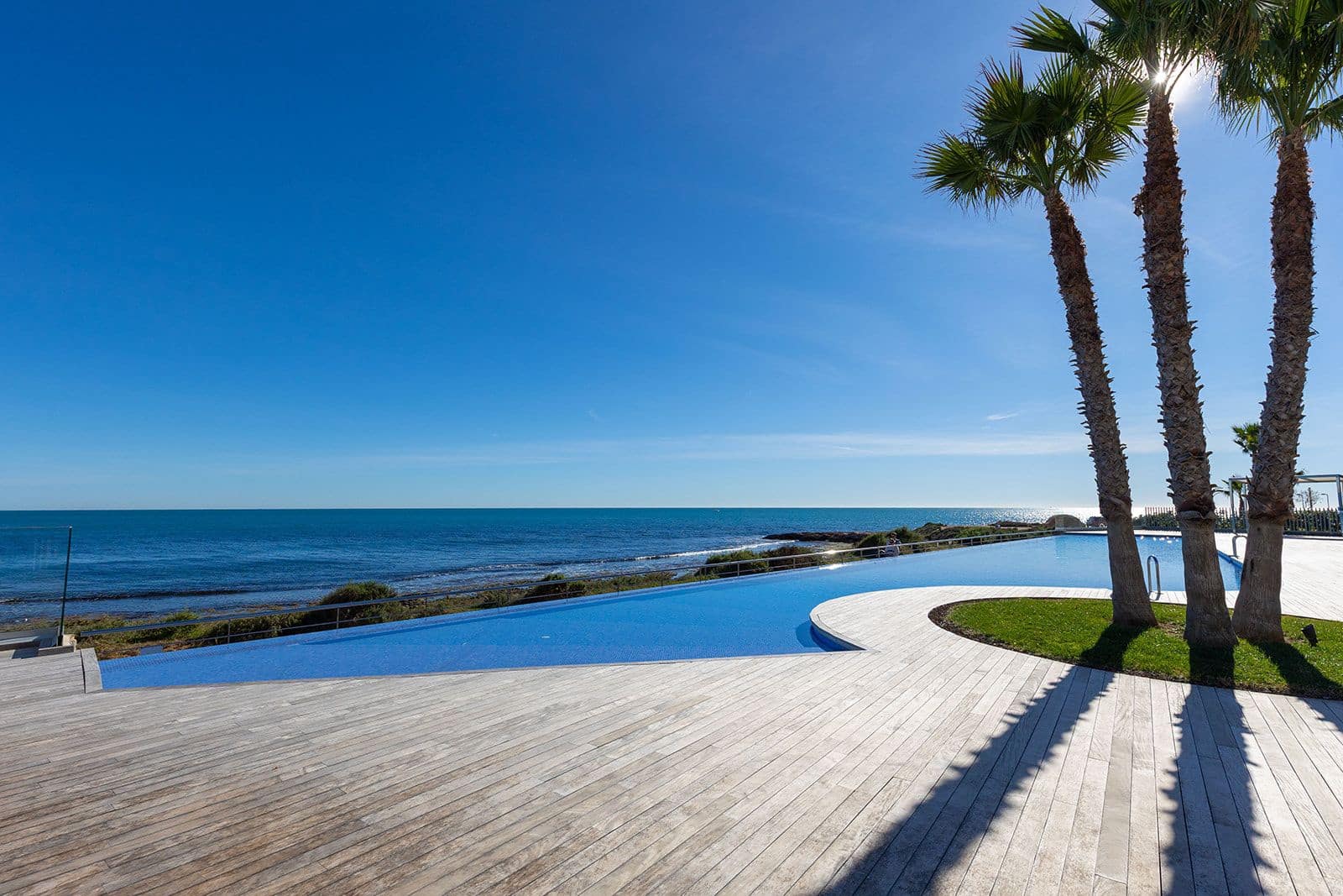 2 soverom Leilighet til salgs i Orihuela Costa med svømmebasseng garasje - € 765 000 (Ref: 9656646)