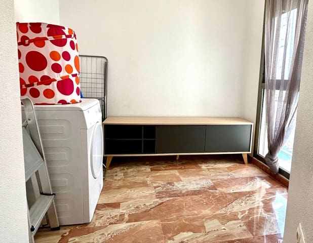 3 quarto Apartamento para venda em Puerto Deportivo, Torrevieja - 148 000 € (Ref: 9683505)