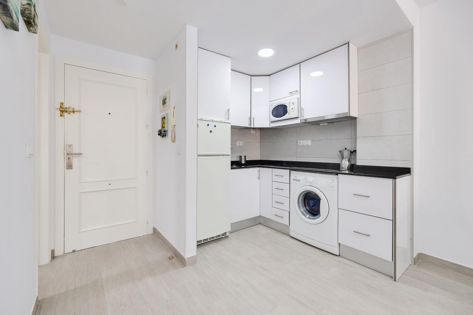 1 soverom Leilighet til salgs i La Mata med svømmebasseng garasje - € 188 000 (Ref: 9797065)