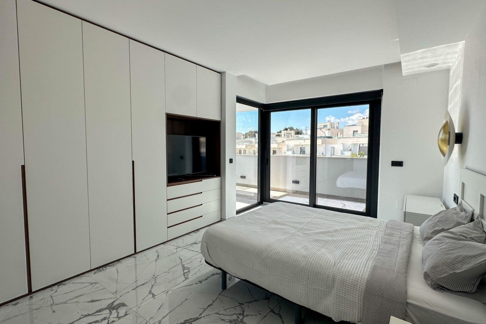 4 slaapkamer Villa te koop in Villamartin met zwembad garage - € 2.950.000 (Ref: 9815834)