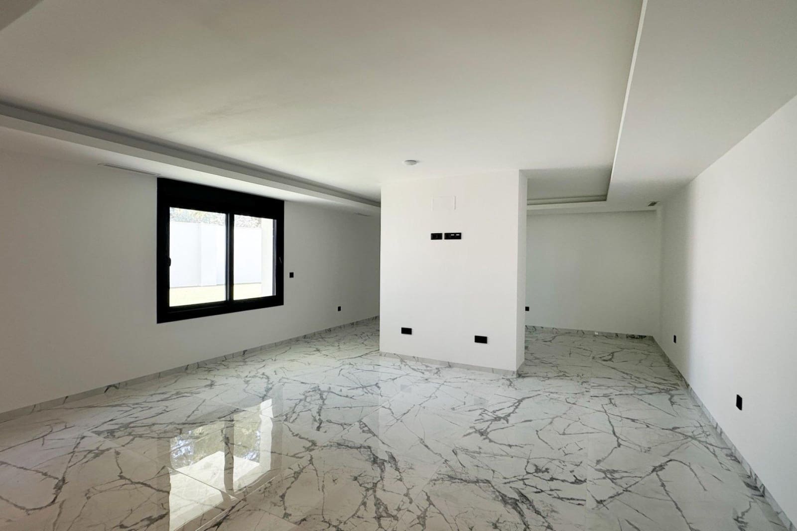 4 slaapkamer Villa te koop in Villamartin met zwembad garage - € 2.950.000 (Ref: 9815834)