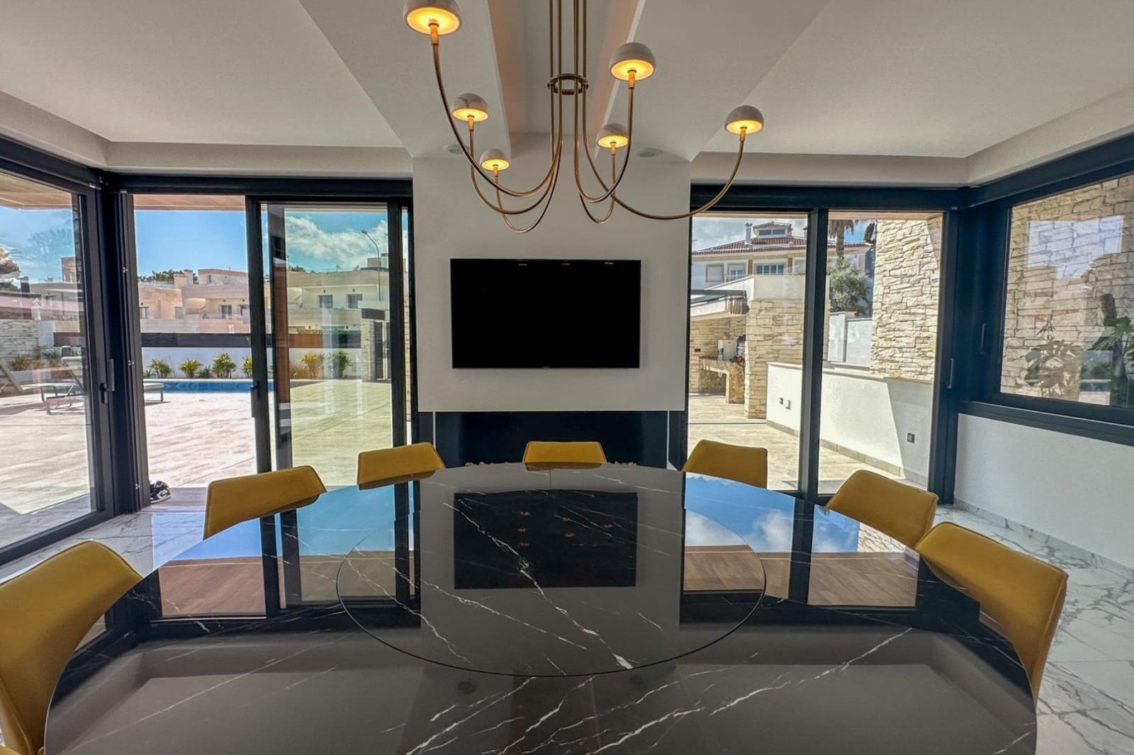 4 slaapkamer Villa te koop in Villamartin met zwembad garage - € 2.950.000 (Ref: 9815834)