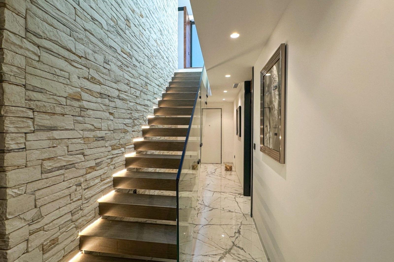 4 slaapkamer Villa te koop in Villamartin met zwembad garage - € 2.950.000 (Ref: 9815834)