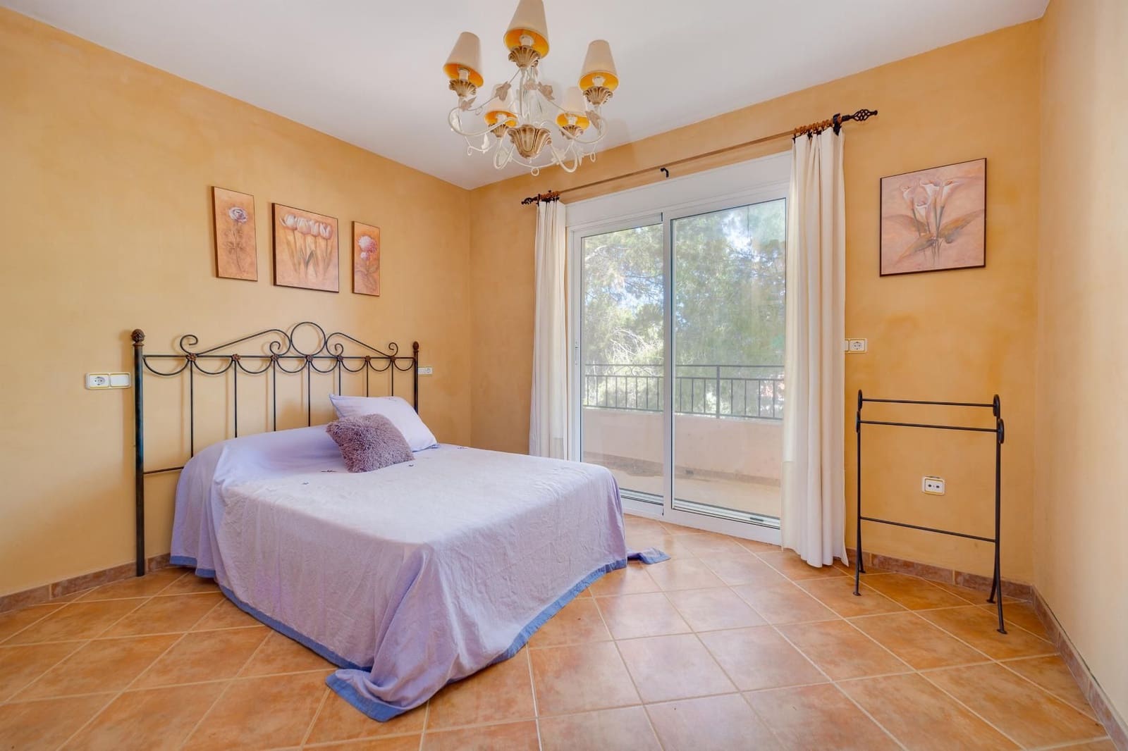 5 bedroom Villa for sale in San Miguel de Salinas with pool garage - € 495,000 (Ref: 9851724)