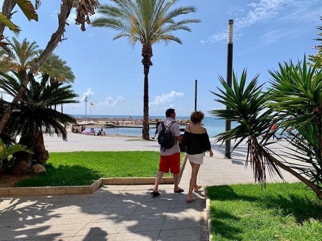 3 bedroom Apartment for rent in Torrevieja - € 850 (Ref: 9860080)