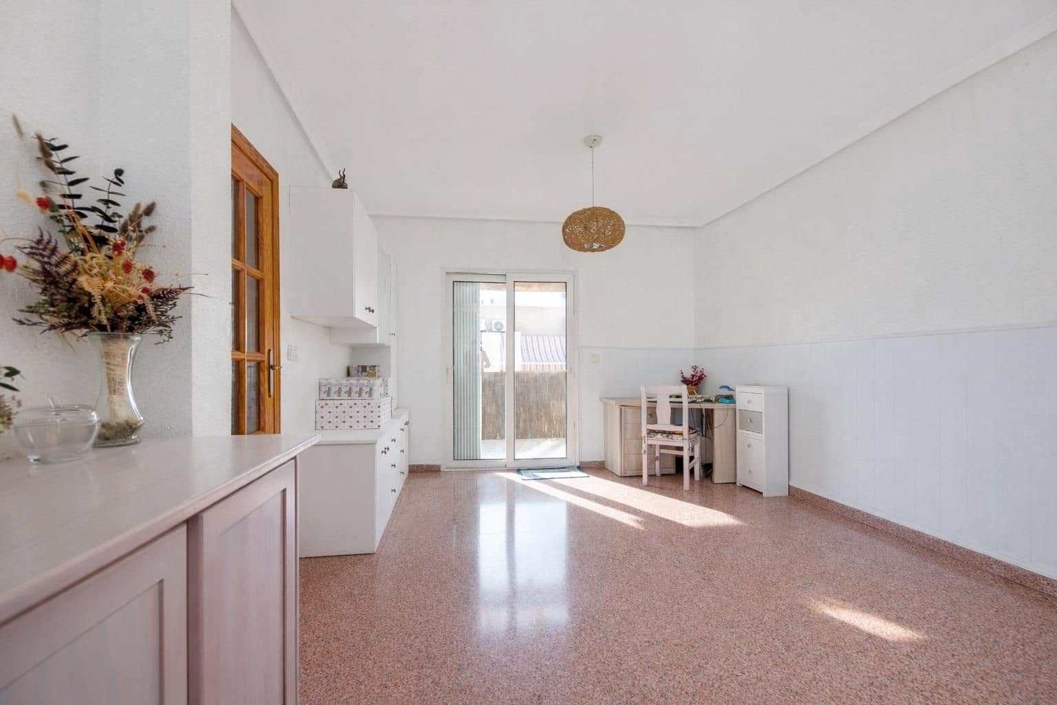 2 makuuhuone Huoneisto myytävänä paikassa Torrevieja - 149 990 € (Ref: 9884779)