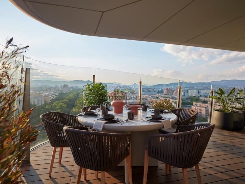 2 soveværelse Lejlighed til salg i Barcelona by med swimmingpool garage - € 1.372.000 (Ref: 7835573)