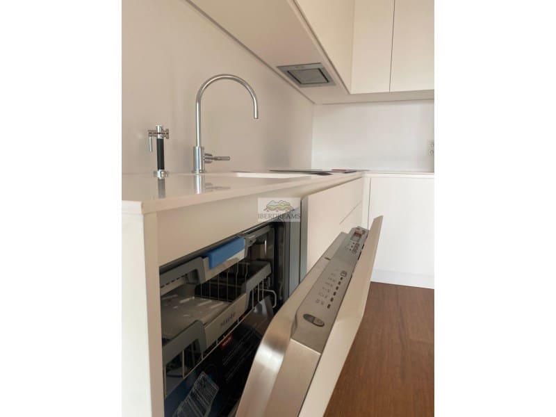 2 soveværelse Lejlighed til salg i Barcelona by med swimmingpool garage - € 999.000 (Ref: 7976471)